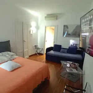 2* Couette-café Room Inn